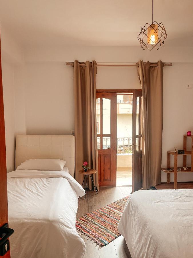 Përmet Guesthouse "Shtepia Ime" מראה חיצוני תמונה