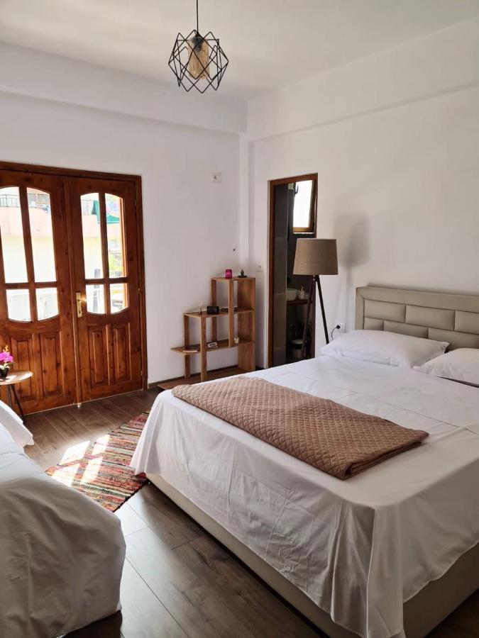 Përmet Guesthouse "Shtepia Ime" מראה חיצוני תמונה